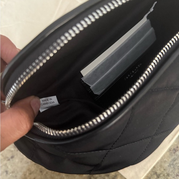 New Tory Burch Willa Quilted Nylon Belt Bag Black Fanny Pack Crossbody Bag - Picture 6 of 9